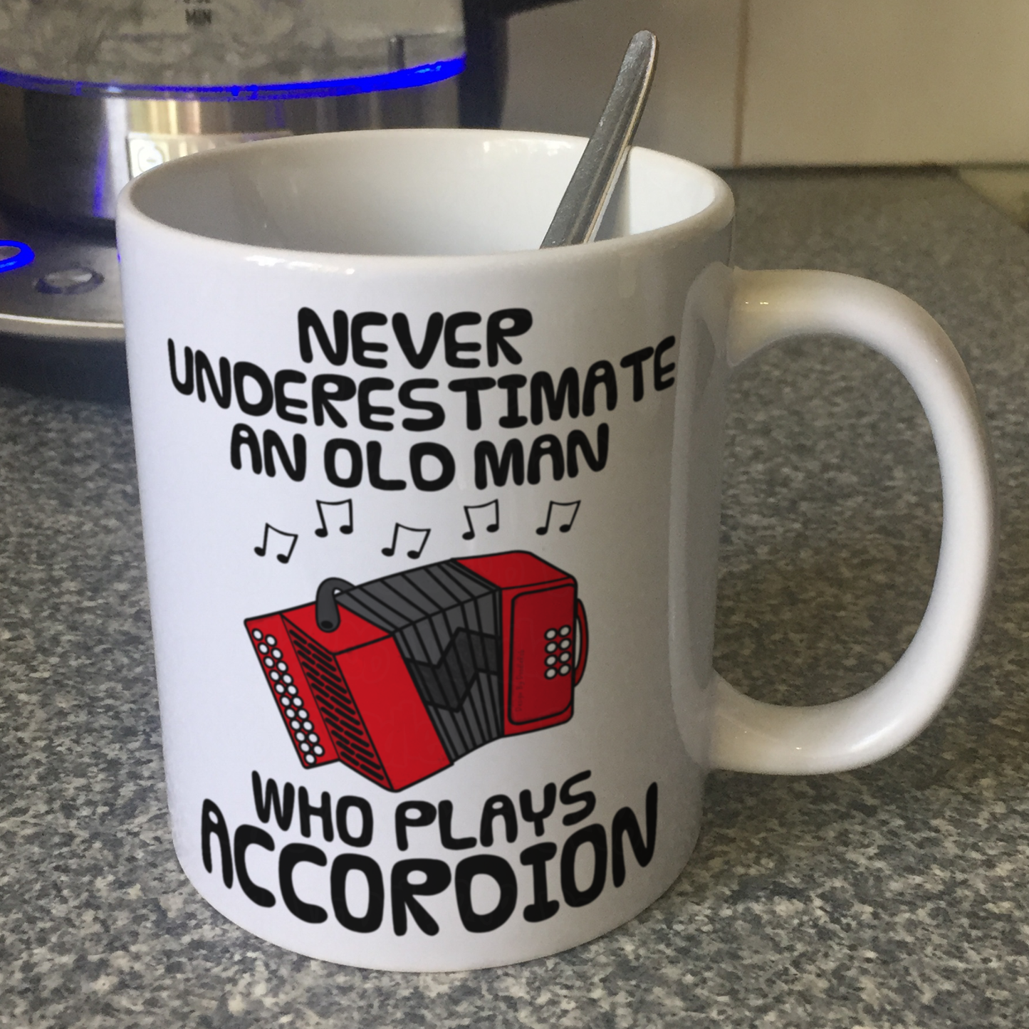 Funny Accordion Mug - Never Underestimate An Old Man Who Plays Accordion - Accordionist Folk Musician Gift For Him