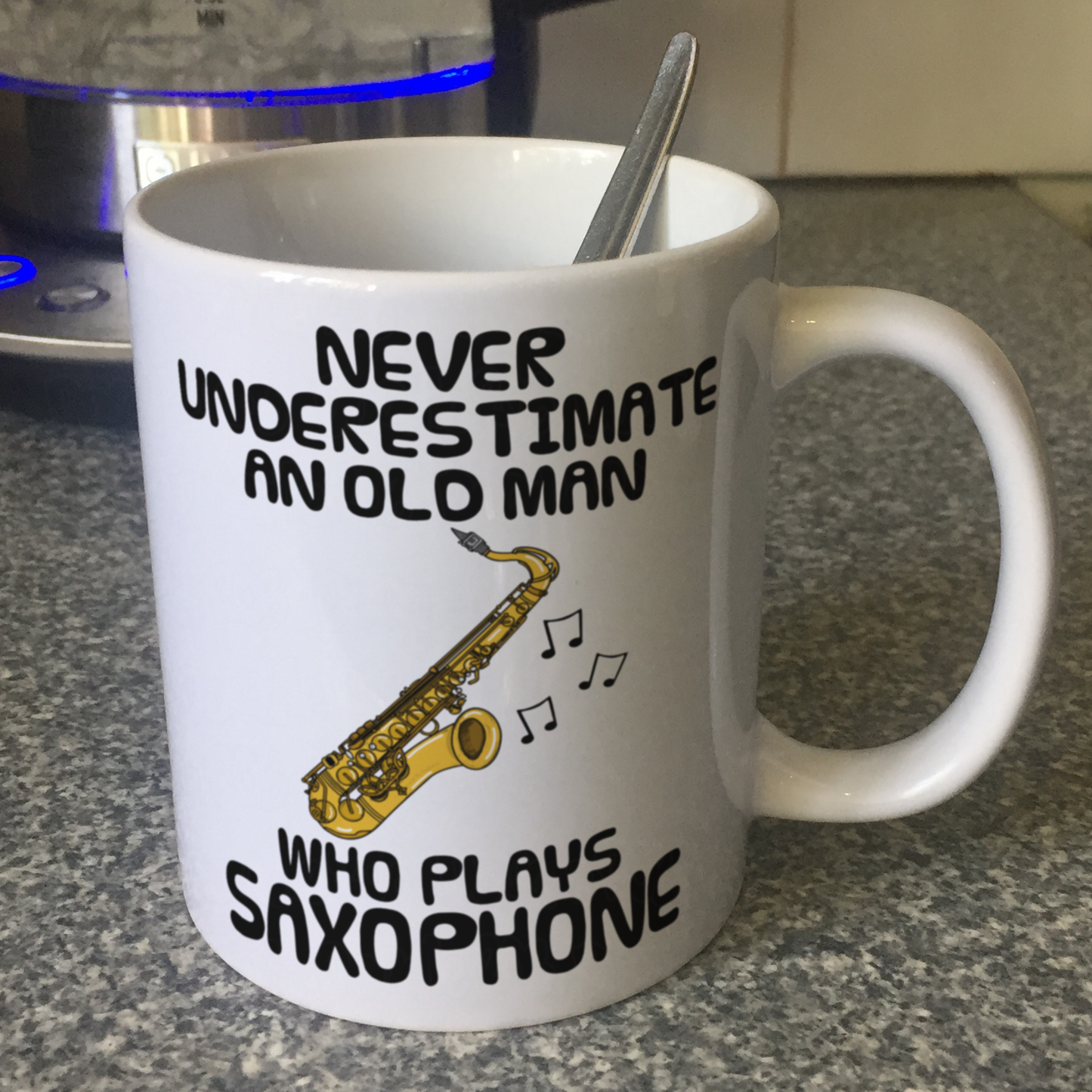 Funny Saxophone Mug - Never Underestimate An Old Man Who Plays Sax - Saxophonist Musician Gift For Him