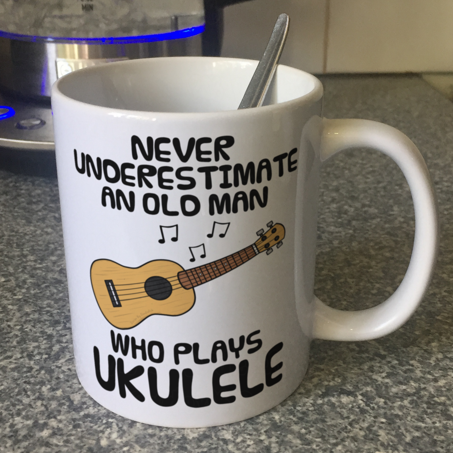 Funny Ukulele Mug - Never Underestimate An Old Man Who Plays Ukulele - Uke Player Musician Gift For Him